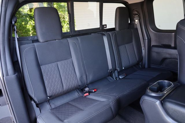 2017 Nissan Titan SV - 23030868 - 17