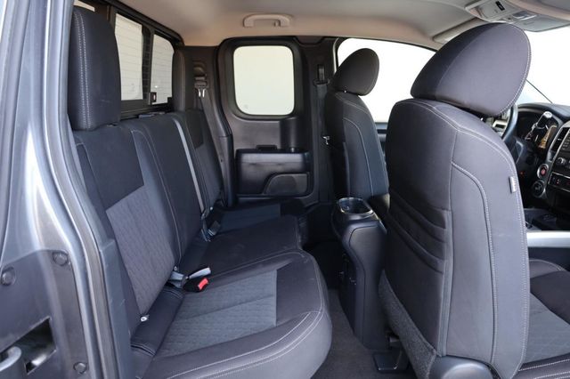 2017 Nissan Titan SV - 23030868 - 18