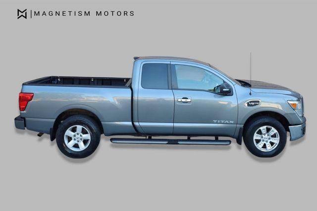 2017 Nissan Titan SV - 23030868 - 1