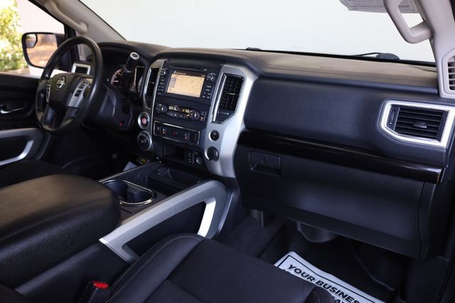 2017 Nissan Titan SV - 23030868 - 21