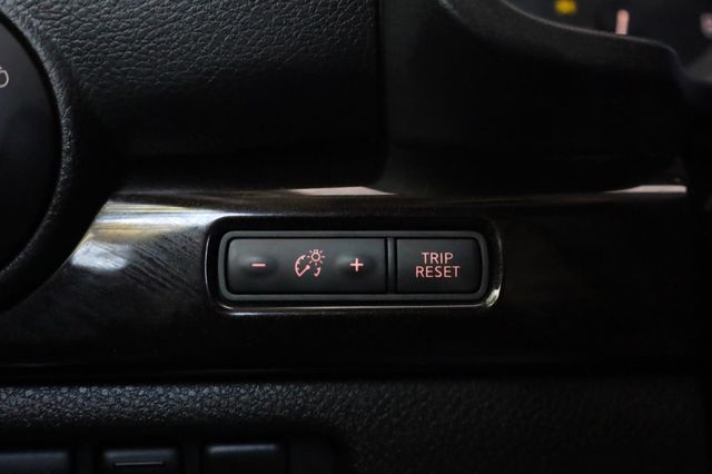 2017 Nissan Titan SV - 23030868 - 26