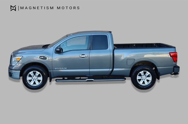 2017 Nissan Titan SV - 23030868 - 2
