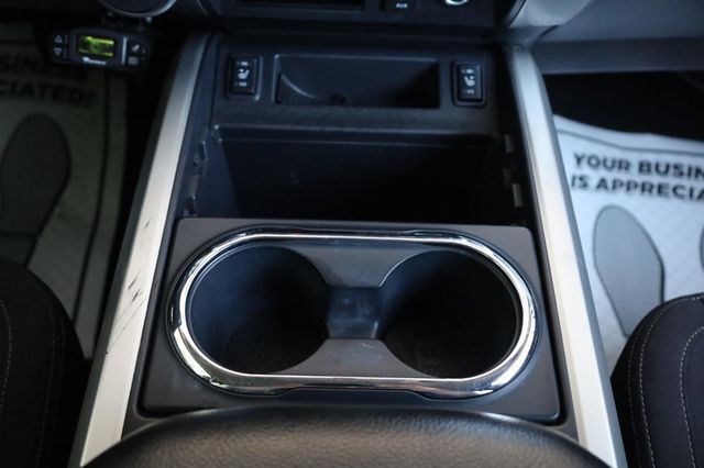 2017 Nissan Titan SV - 23030868 - 37