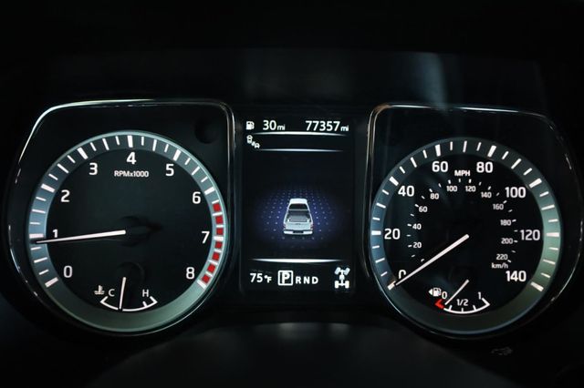 2017 Nissan Titan SV - 23030868 - 39
