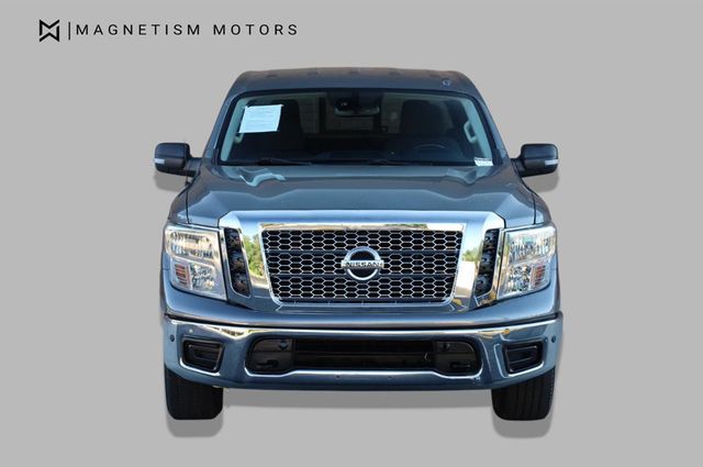 2017 Nissan Titan SV - 23030868 - 5