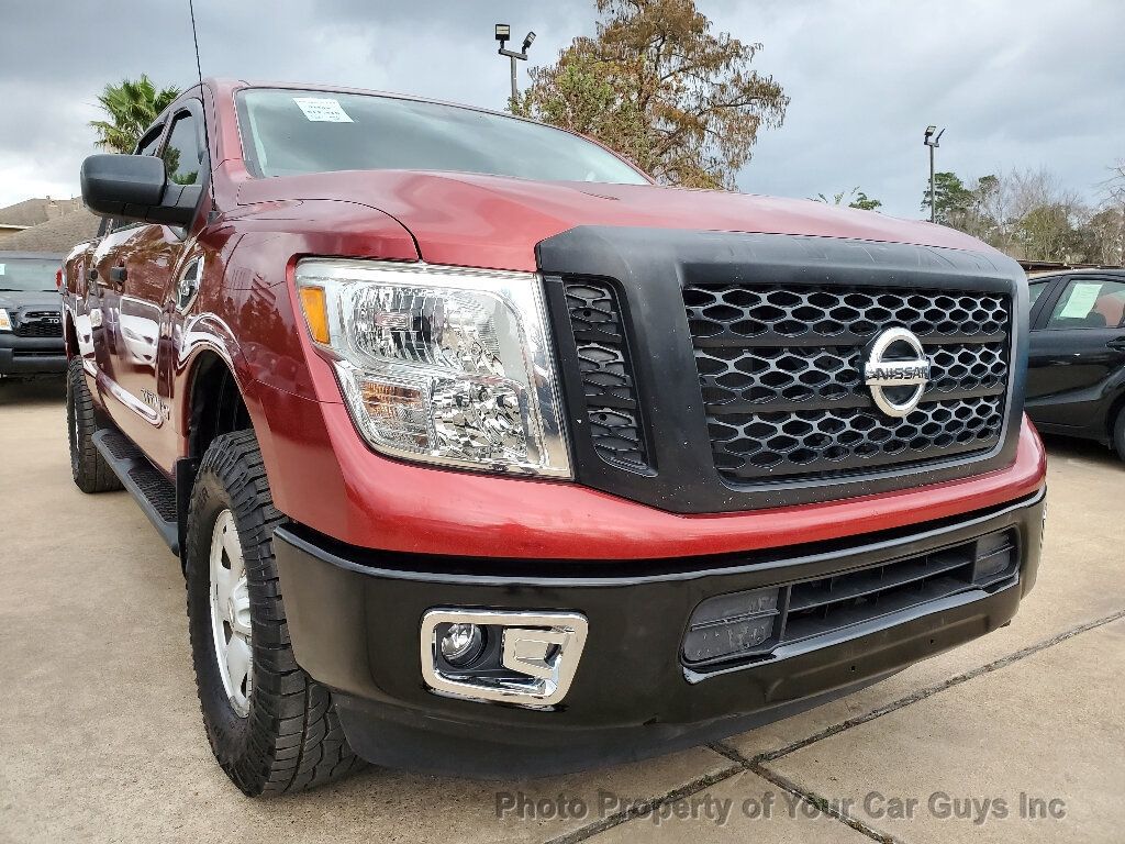 2017 Nissan Titan XD 4x2 Gas Crew Cab S - 22968000 - 22