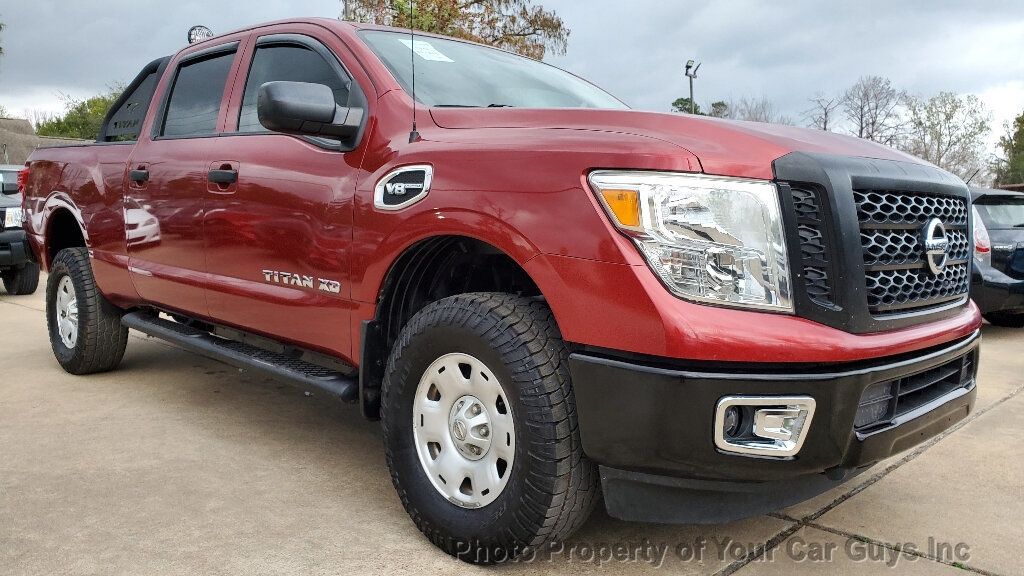 2017 Nissan Titan XD 4x2 Gas Crew Cab S - 22968000 - 23
