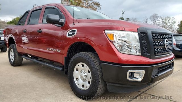 2017 Nissan Titan XD 4x2 Gas Crew Cab S - 22968000 - 23