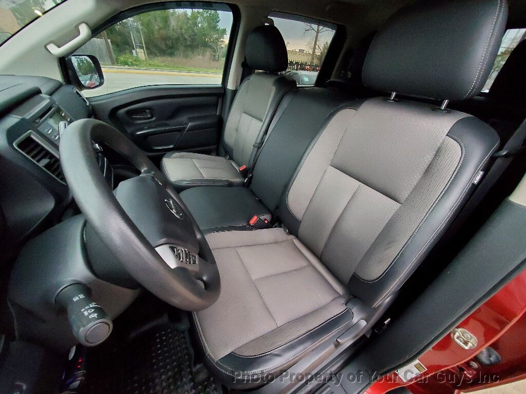 2017 Nissan Titan XD 4x2 Gas Crew Cab S - 22968000 - 24