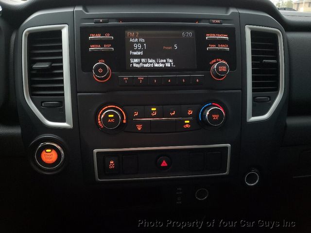 2017 Nissan Titan XD 4x2 Gas Crew Cab S - 22968000 - 26