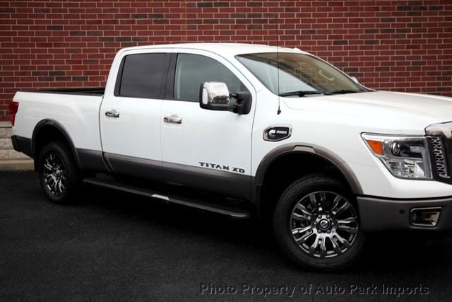 2017 Nissan Titan XD 4x4 Diesel Crew Cab Platinum Reserve - 22902806 - 10