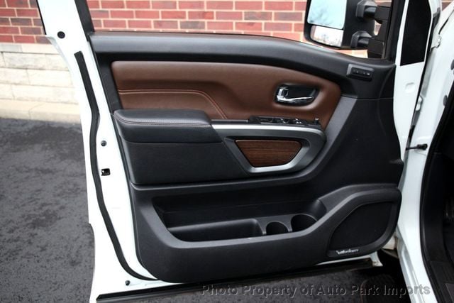 2017 Nissan Titan XD 4x4 Diesel Crew Cab Platinum Reserve - 22902806 - 37