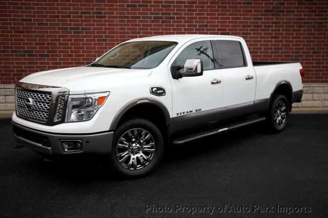 2017 Nissan Titan XD 4x4 Diesel Crew Cab Platinum Reserve - 22902806 - 3