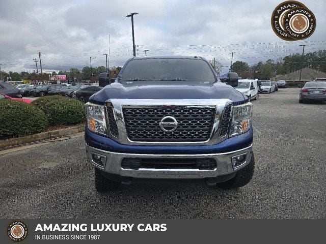 2017 Nissan Titan XD 4x4 Diesel Crew Cab PRO-4X - 22952993 - 0