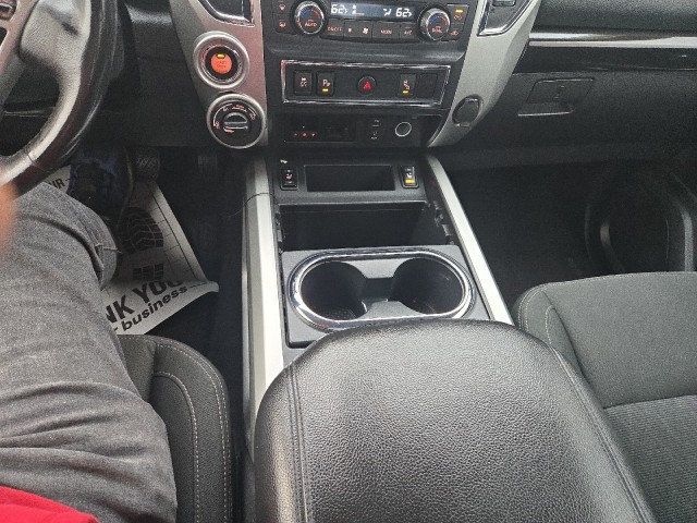 2017 Nissan Titan XD 4x4 Diesel Crew Cab PRO-4X - 22952993 - 16