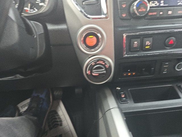 2017 Nissan Titan XD 4x4 Diesel Crew Cab PRO-4X - 22952993 - 17