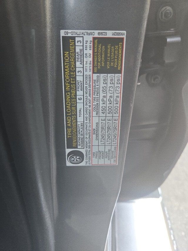 2017 Nissan Titan XD 4x4 Diesel Crew Cab SV - 22954404 - 16