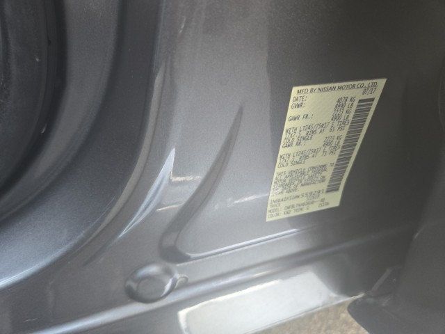 2017 Nissan Titan XD 4x4 Diesel Crew Cab SV - 22954404 - 17