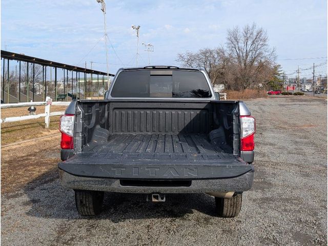 2017 Nissan Titan XD 4x4 Diesel Crew Cab SV - 22970611 - 12