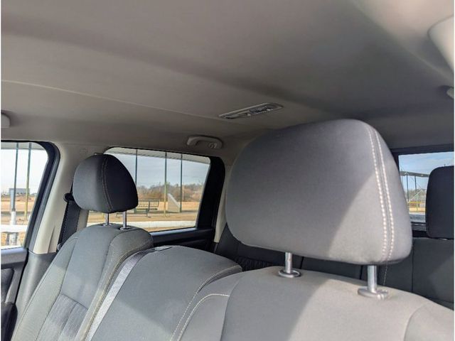 2017 Nissan Titan XD 4x4 Diesel Crew Cab SV - 22970611 - 14