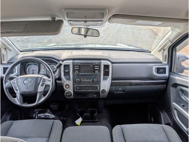 2017 Nissan Titan XD 4x4 Diesel Crew Cab SV - 22970611 - 22