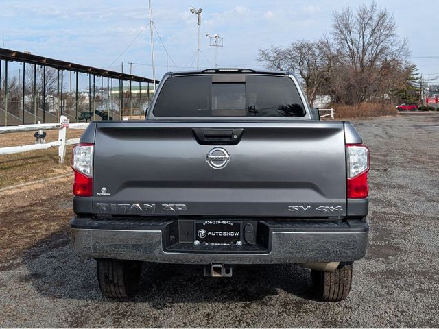 2017 Nissan Titan XD 4x4 Diesel Crew Cab SV - 22970611 - 5