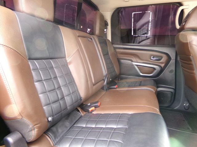 2017 Nissan Titan XD 4x4 Gas Crew Cab Platinum Reserve - 22973937 - 11