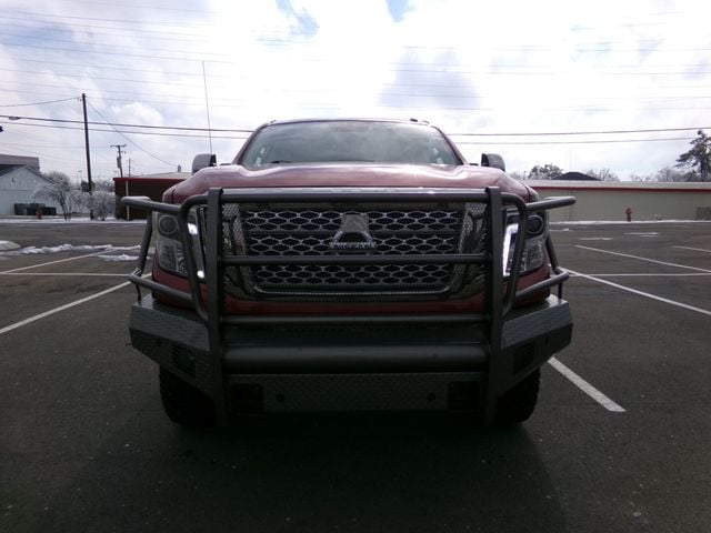 2017 Nissan Titan XD 4x4 Gas Crew Cab Platinum Reserve - 22973937 - 2
