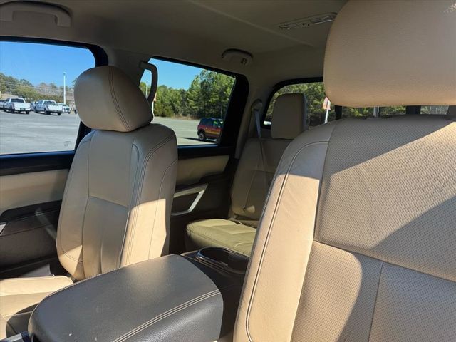 2017 Nissan Titan XD SL - 22967708 - 10