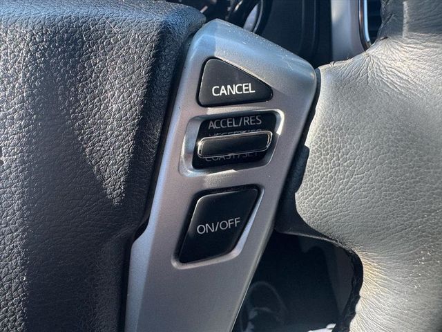 2017 Nissan Titan XD SL - 22967708 - 13