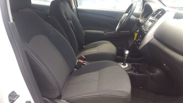 2017 Nissan Versa Sedan (Easy Fix) SV Special Edition - 19201888 - 6