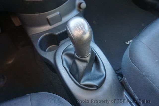 2017 Nissan Versa Sedan S Manual 1-OWNER CLEAN CARFAX RELIABLE VEHICLE  - 22932650 - 19