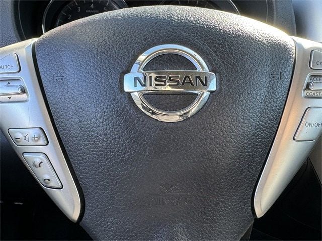 2017 Nissan Versa Sedan SV CVT - 22670635 - 30