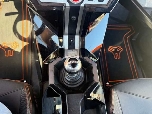 2017 Polaris SLINGSHOT SLR - 22892904 - 16