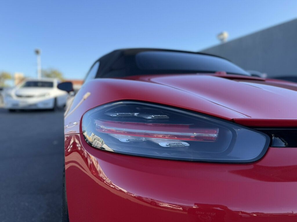 Porsche 718 Boxster photo 25