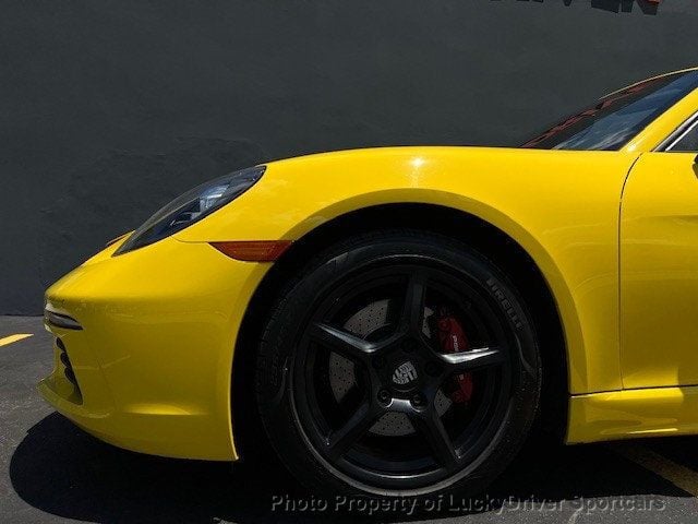 2017 Porsche Boxster photo 19
