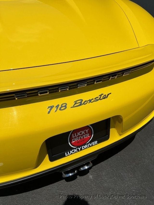 2017 Porsche Boxster photo 24