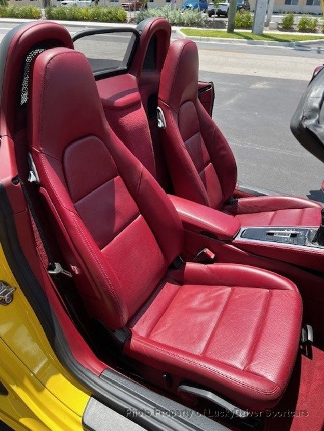 2017 Porsche Boxster photo 36