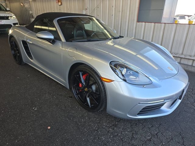2017 Porsche 718 Boxster S/ConnectPlus/14WayPwrSeats/PremiumPkgPlus/SportExhaust/NAV - 22968140 - 1