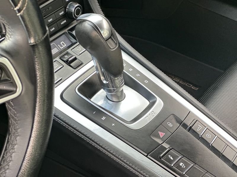 2017 Porsche 718 Cayman S - 22967806 - 16