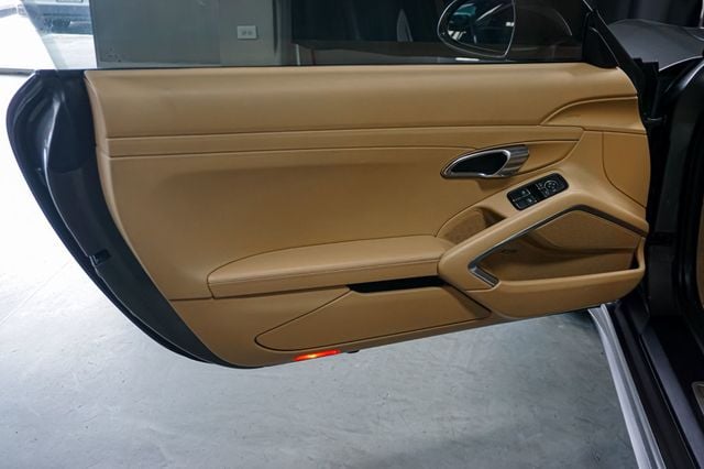 2017 Porsche 911 *911 Carrera 4S* *7-Speed Manual* *Sport Chrono Pkg* - 23000263 - 17