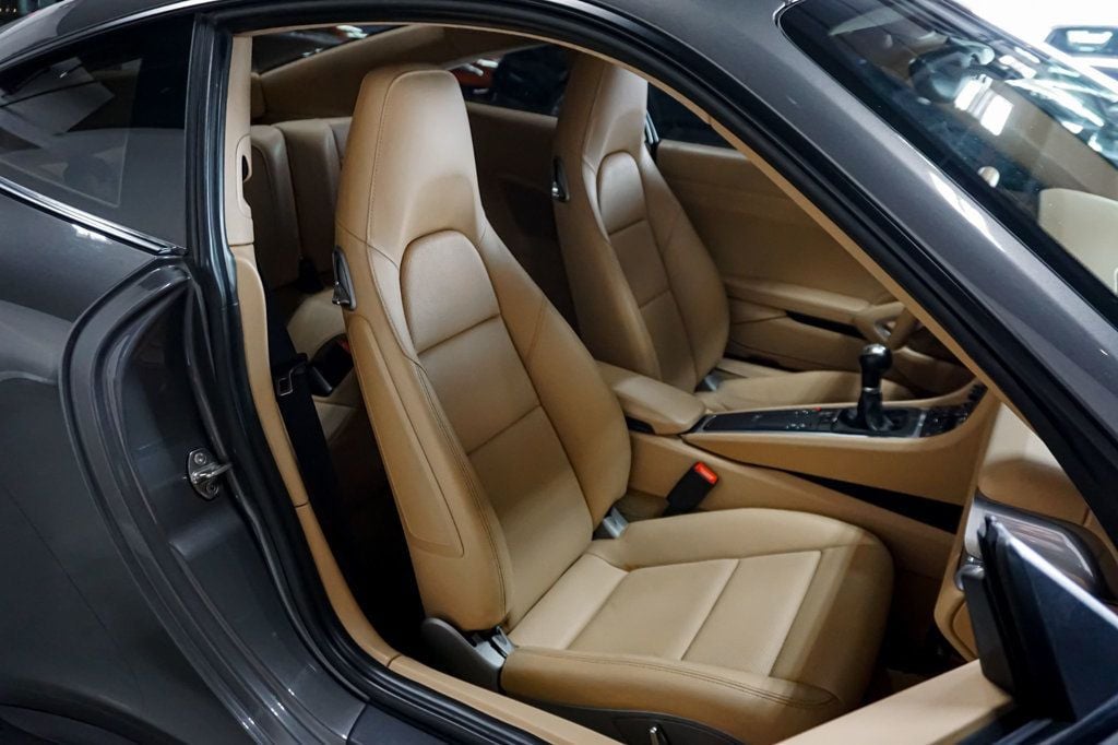 2017 Porsche 911 *911 Carrera 4S* *7-Speed Manual* *Sport Chrono Pkg* - 23000263 - 33