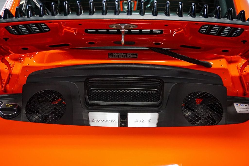 2017 PORSCHE 911 - Image 19