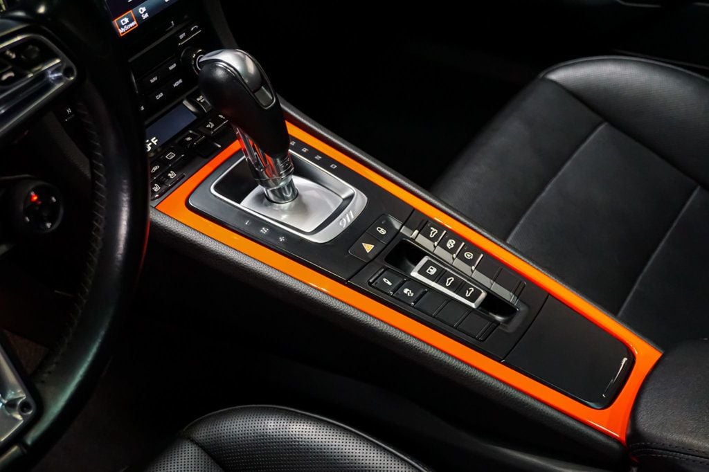 2017 PORSCHE 911 - Image 31