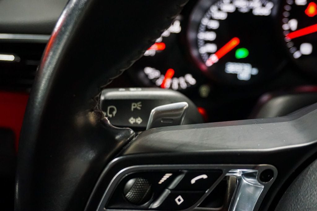 2017 PORSCHE 911 - Image 32