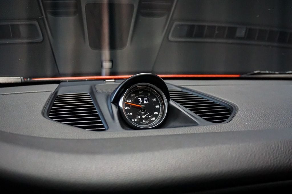 2017 PORSCHE 911 - Image 38