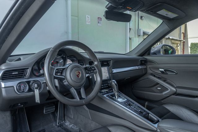 2017 Porsche 911 Carrera 4S Coupe - 22956510 - 15