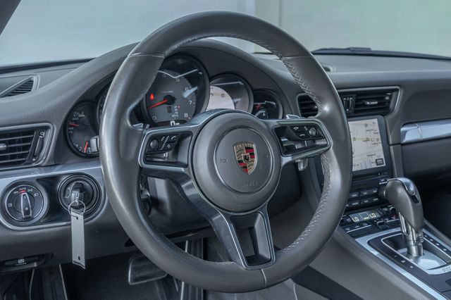 2017 Porsche 911 Carrera 4S Coupe - 22956510 - 16