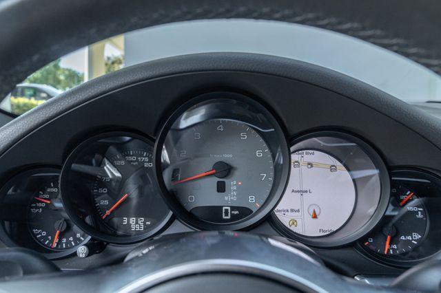 2017 Porsche 911 Carrera 4S Coupe - 22956510 - 17