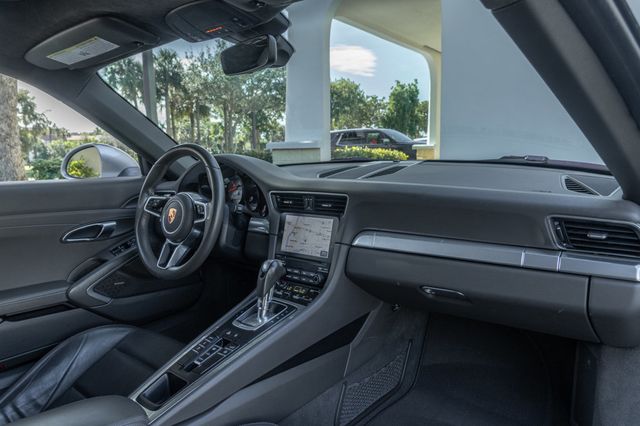 2017 Porsche 911 Carrera 4S Coupe - 22956510 - 19